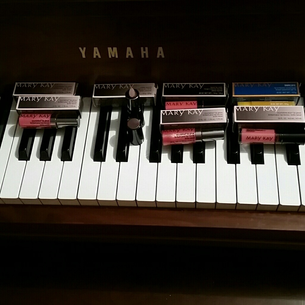 Mary Kay lip bundle